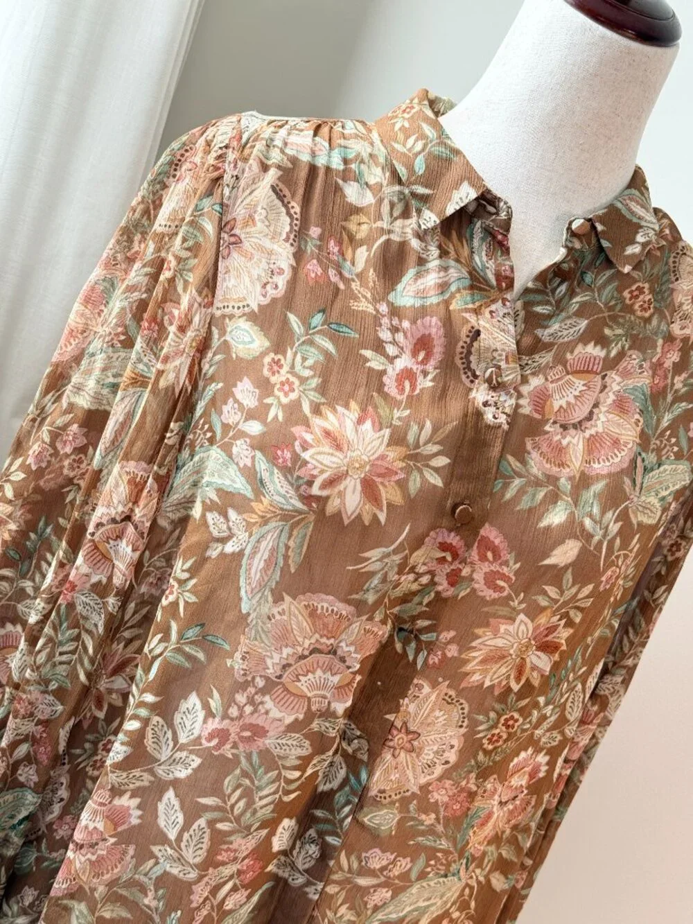Sézane Tiana Silk Blouse Flower Camel Floral Print Size 34 Boho Parisian Top - Picture 3 of 6